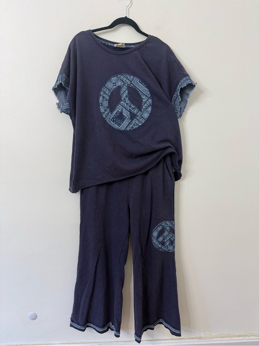 {L} Umgee Peace Day Top & Wide Leg Pants Set